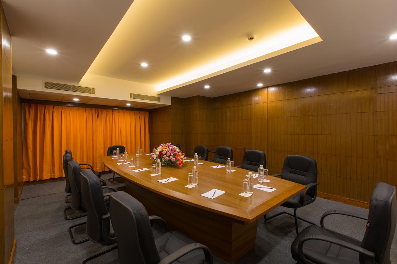 Viva Hotel Near Madgaon Railway Station Екстериор снимка