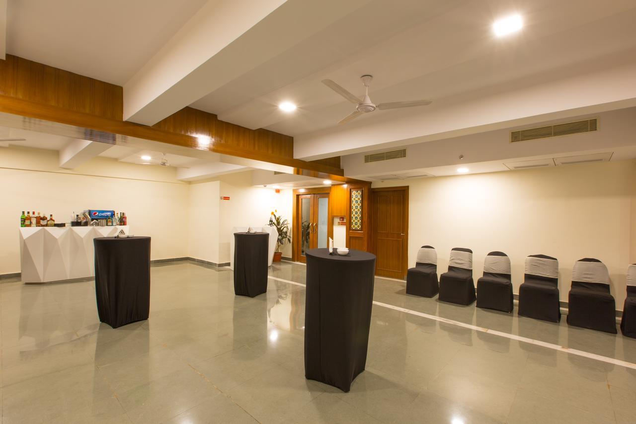 Viva Hotel Near Madgaon Railway Station Екстериор снимка